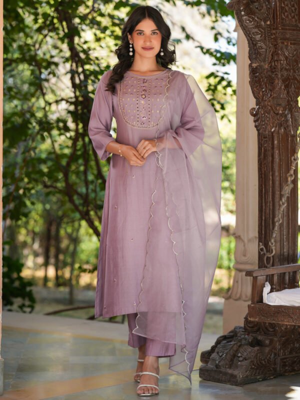 Fivyom Damen Lavendel Seidenmischung mit Stickerei – Elegantes Geradliniges Kurta-Set