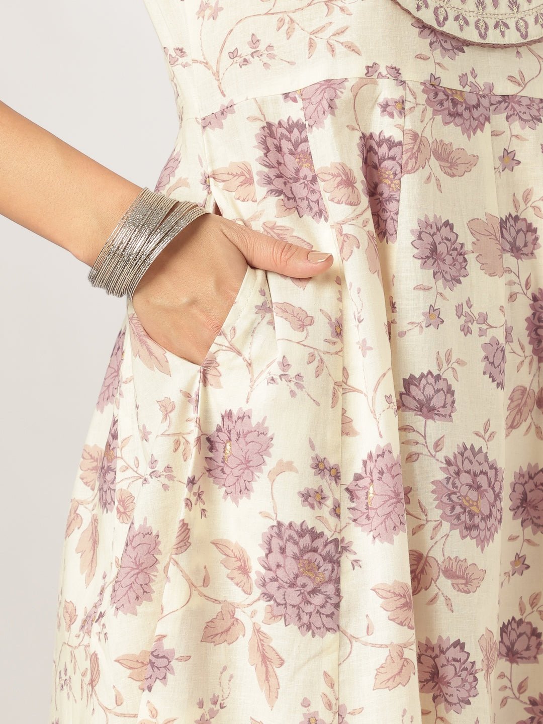 JAA25ST02336_7 JAA25ST02336_7