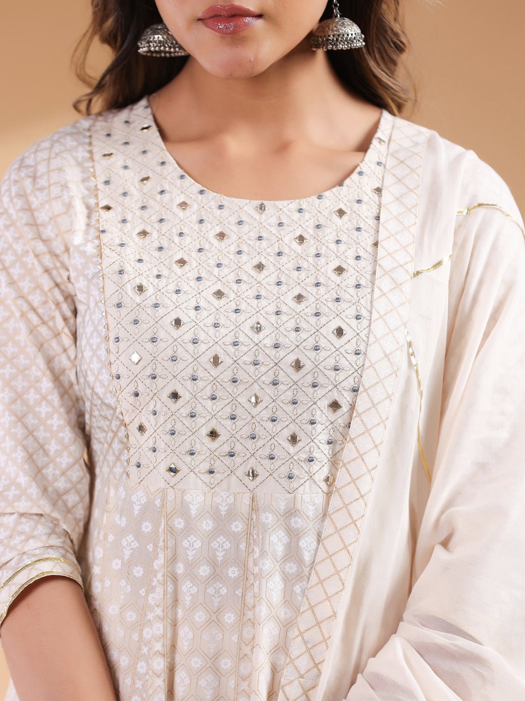 JAC25ST01935_7 JAC25ST01935_7